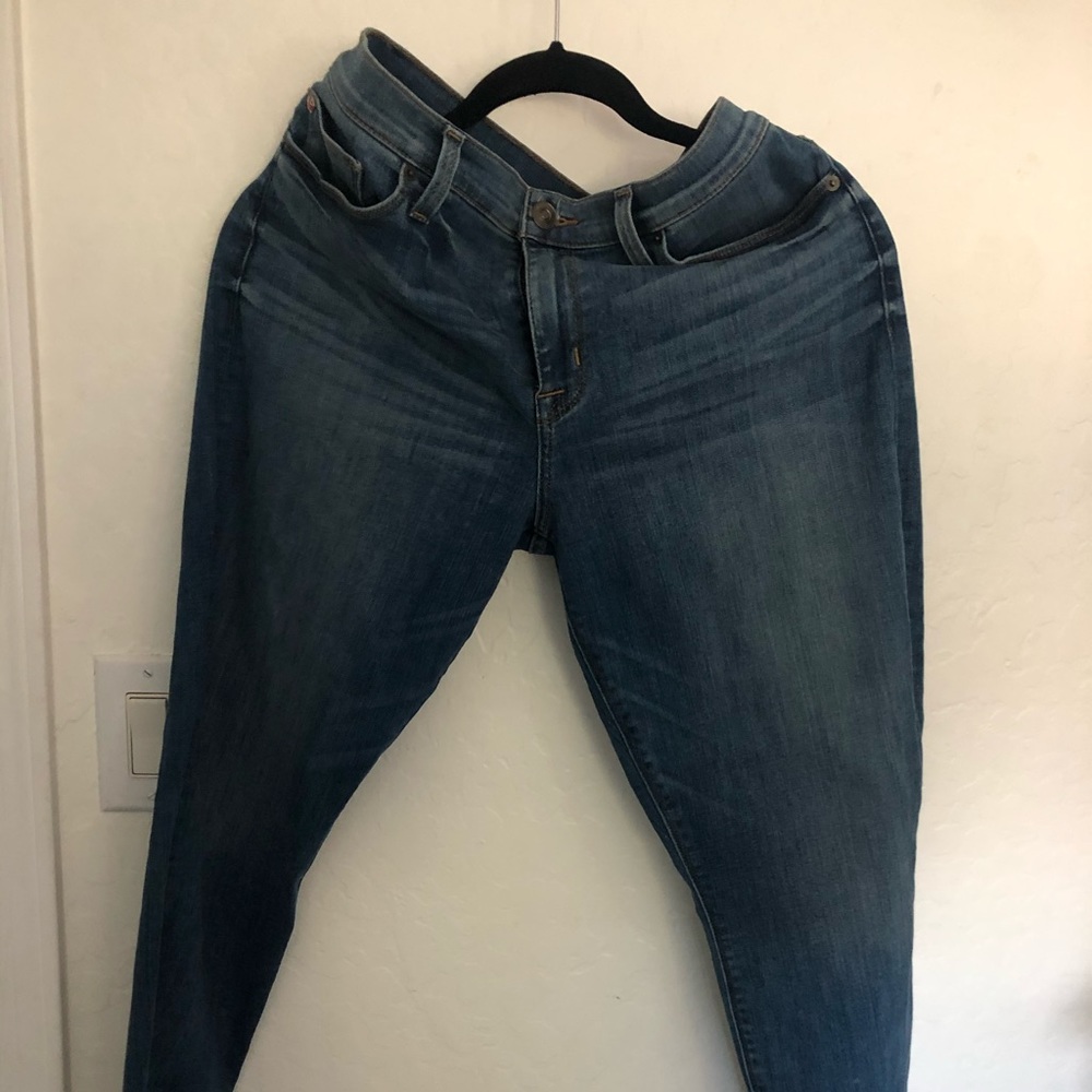 Hudson mid rise blue jeans, size 32